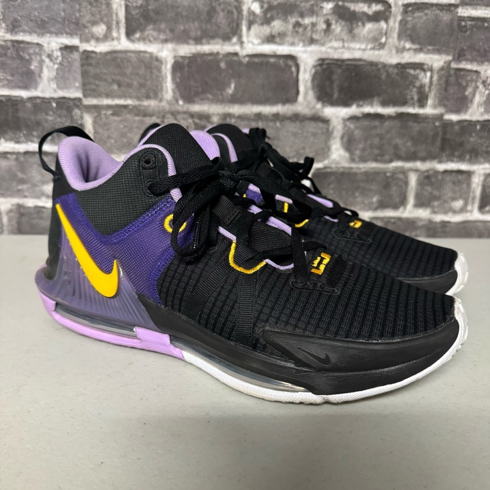 Nike LeBron Witness 7 Lakers black purple yellow